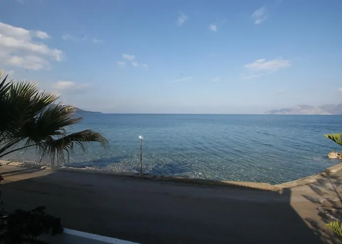 Manthos Sea View Lejlighed *